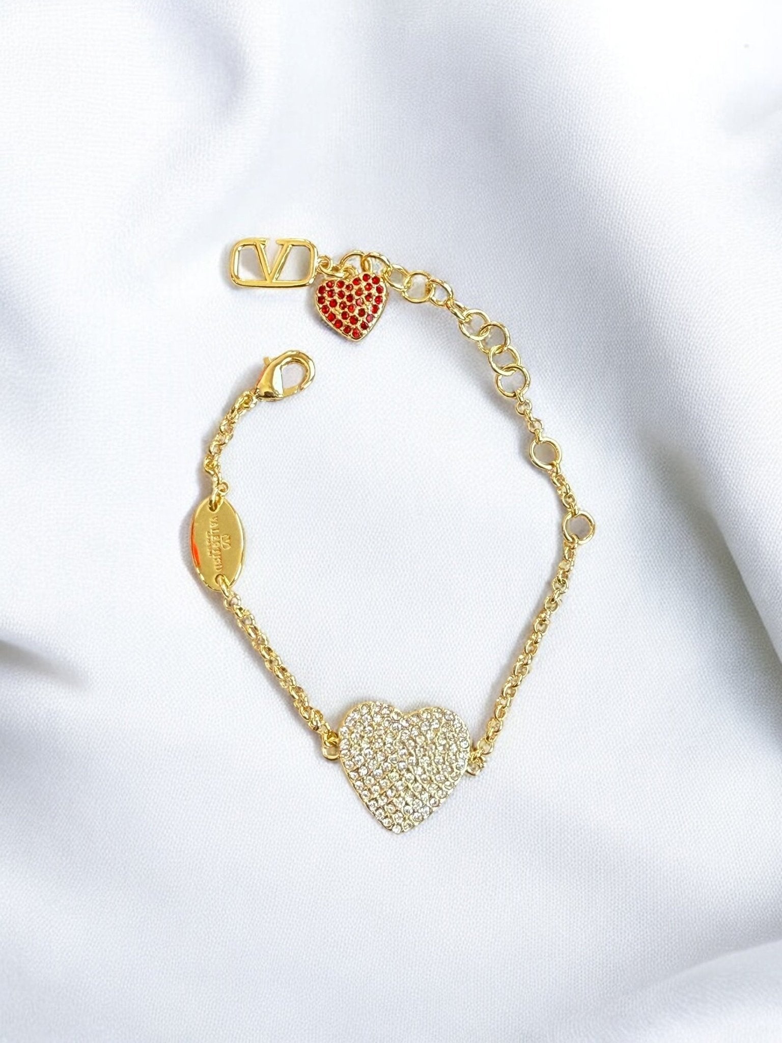 Exquisite Heart Bracelet