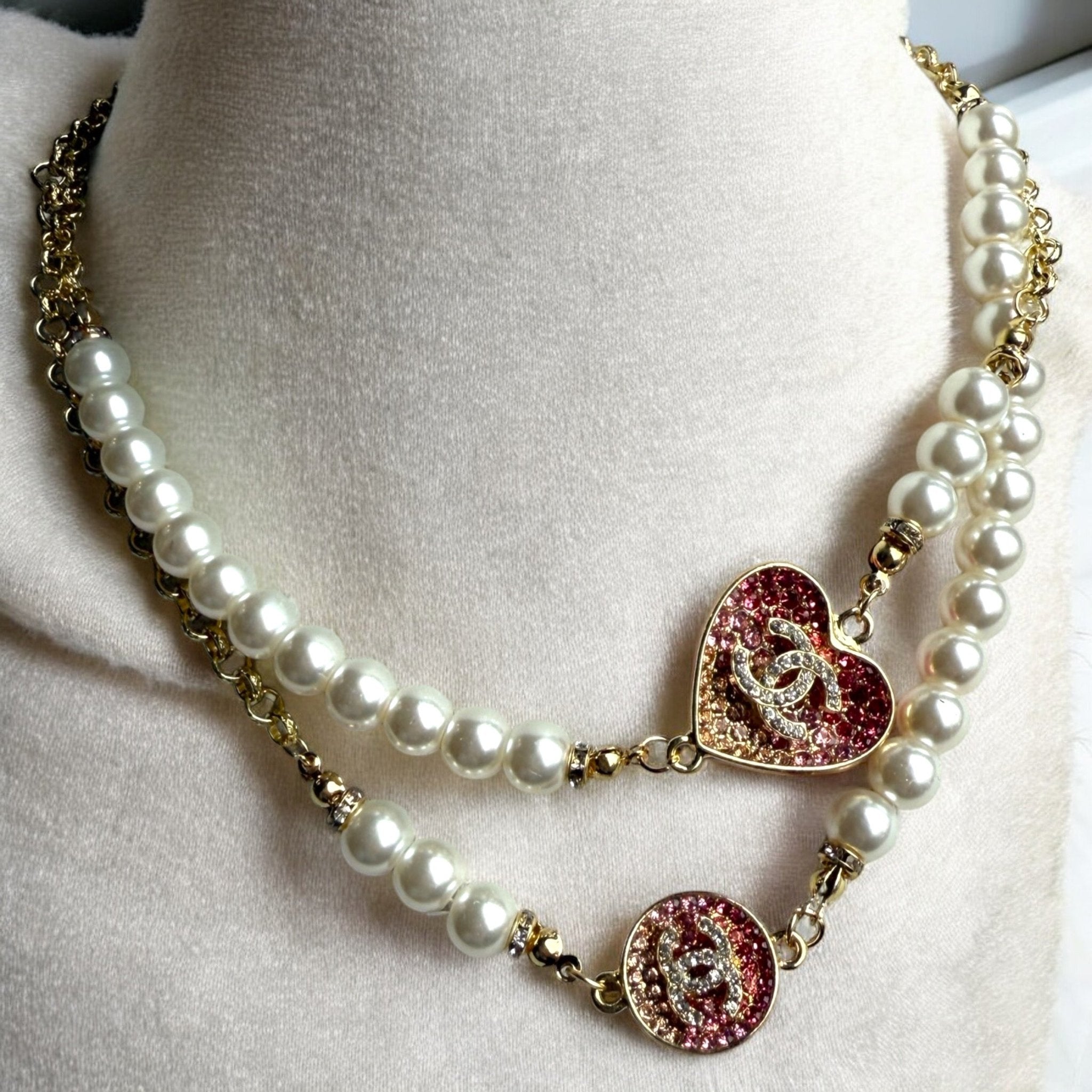 Pearl Crystal Resin CC Heart  (Reversible)